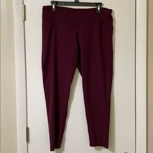 Active 7/8 length capri